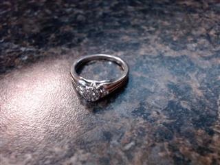 Diamond Ring 11 Dias .31 Carat TW 10K White Gold 3.77g Size 7